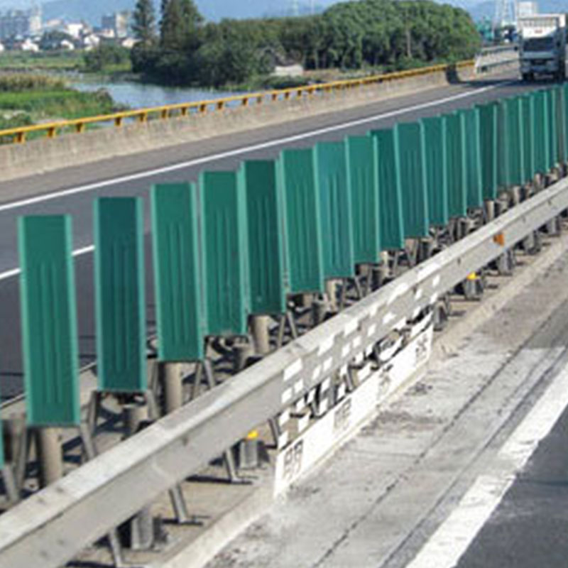 道路中间遮光板