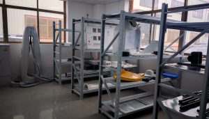FRP复合材料各类产品样品展示，包括手糊和模压成型零件